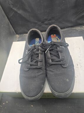 Globe Men's Black Canvas Low-Top Sneakers
